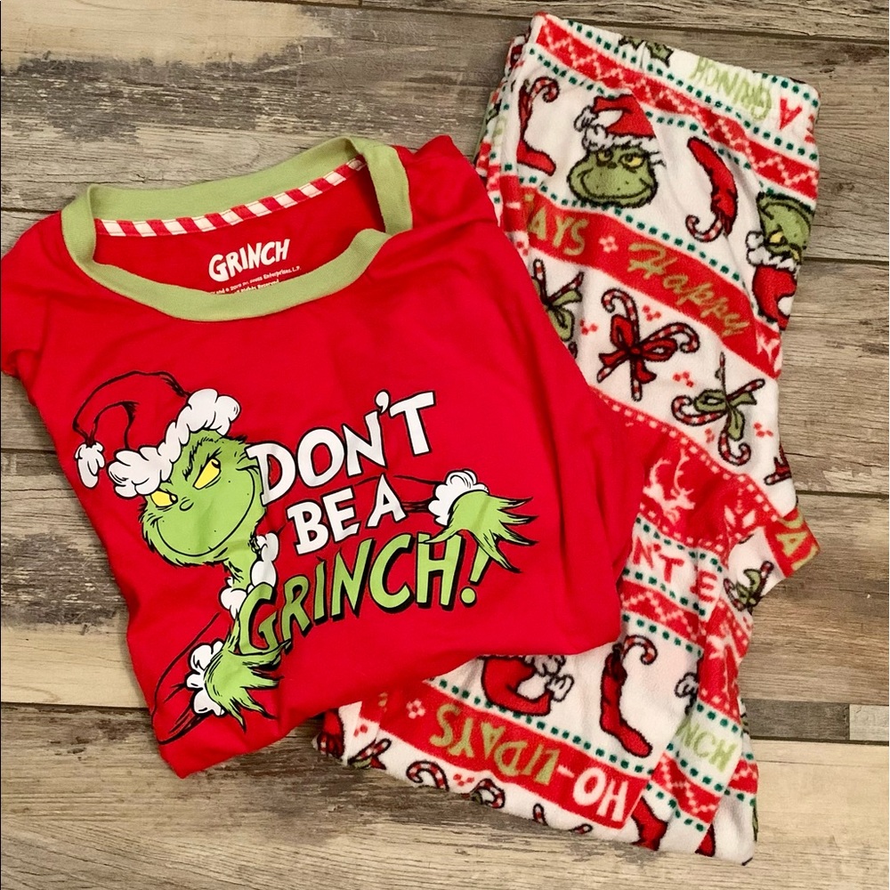 🎄The Grinch Christmas Pajamas Set- Size Large 12-14🎄